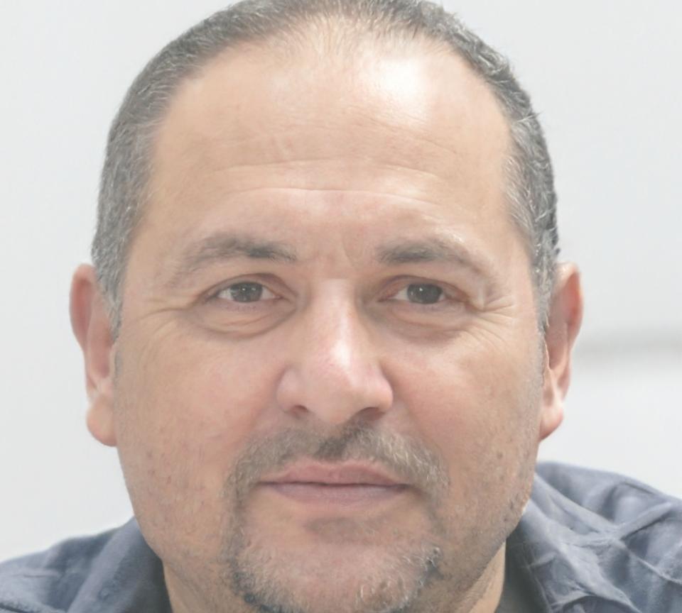 Macedonio Bustamante, arquitecto autónomo